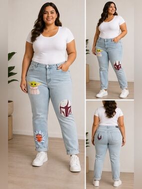 Her Universe Star Wars Mandalorian Grogu Asoka Mom Jeans + Size 16 New with Tags